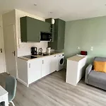 Appartement Rénové Centre Avec Balcon Et Wifi, Animaux Acceptés - Fr-1-555-106 *