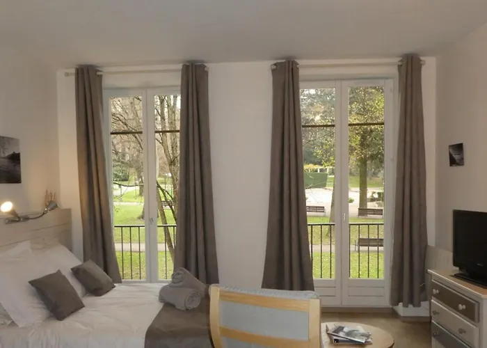 Cosy Hyper Centre Avec Balcon Et Wifi - Fr-1-555-106 アパート エクスレバン